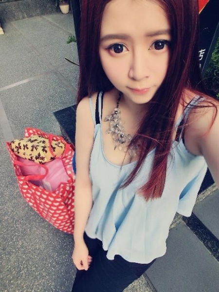 064946vnd3yvomj8mr8z31.jpg